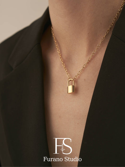 18K Gold Plated Lock Pendant necklace