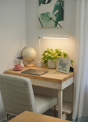 Versa™ Tabletop Grow Light