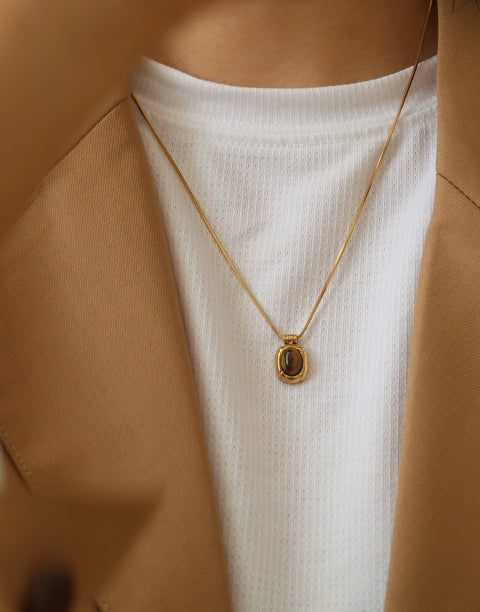 Onyx Gemstone Pendant Necklace; Tiger Eye Gemstone Necklace