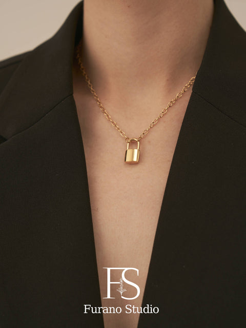 18K Gold Plated Lock Pendant necklace